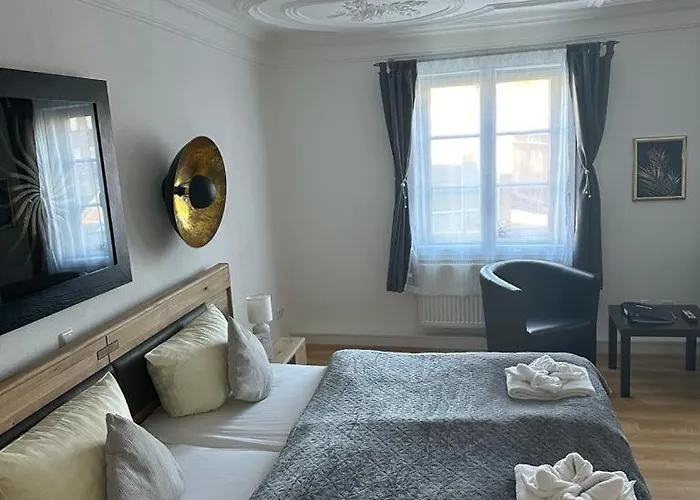 Zum Goldenen Anker فندق 3*