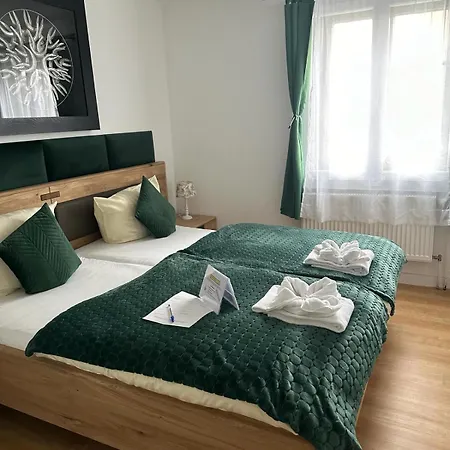 Hotel Zum Goldenen Anker 3*