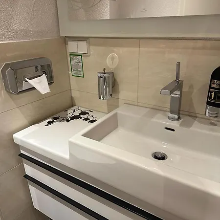 Hotel Zum Goldenen Anker 3*