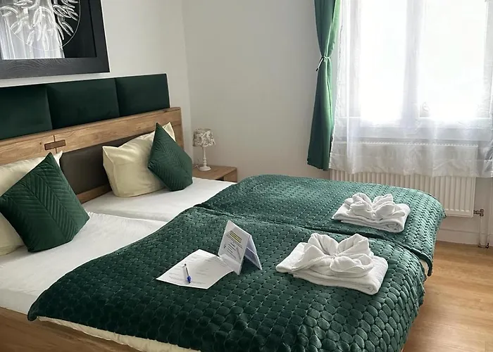 Hotel Zum Goldenen Anker 3*